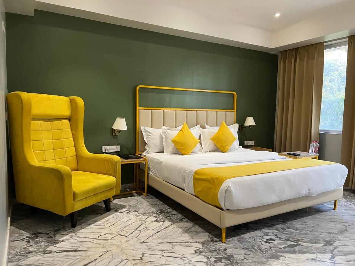 Phoenix - Unmatched Comfort Udaipur Eksteriør billede