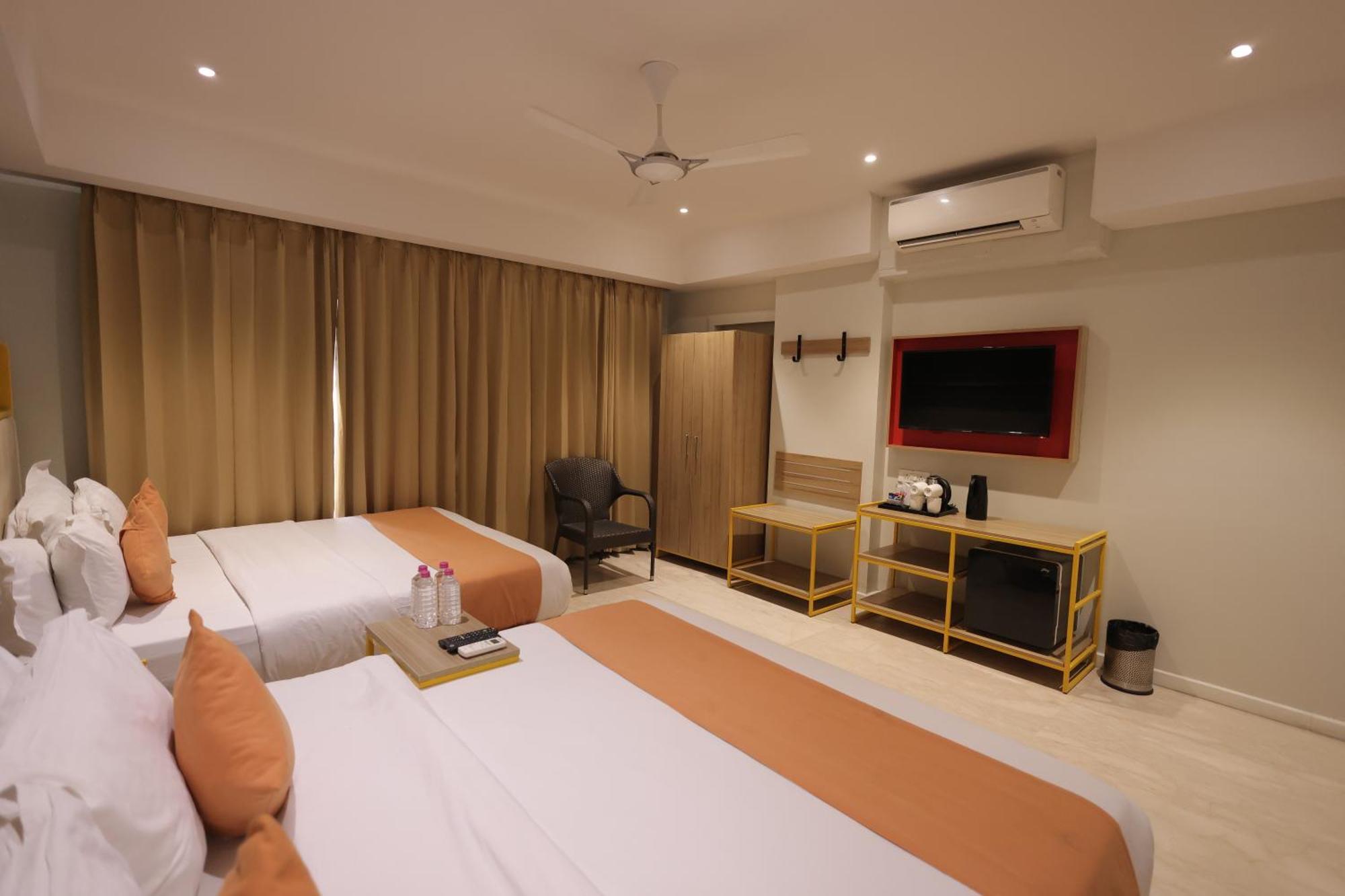 Phoenix - Unmatched Comfort Udaipur Eksteriør billede