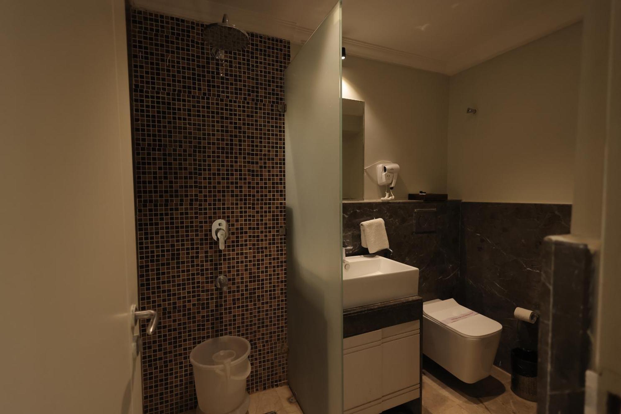 Phoenix - Unmatched Comfort Udaipur Eksteriør billede